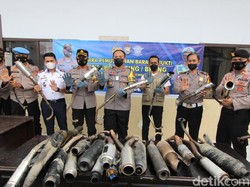 Resahkan Warga, Knalpot Brong Dicincang Polisi