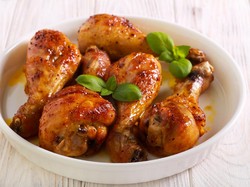 Menu Harian Ramadan 25: Menu Populer! Ayam Panggang dan Soto Ayam Kuah Santan