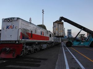 Mengenal Apa Itu Kereta Api Logistik dan Cara Cek Tarif Kirim Paket Mengenal Apa Itu Kereta Api Logistik dan Cara Cek Tarif Kirim Paket