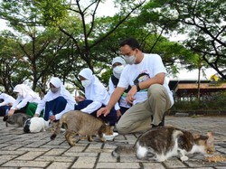 DPRD Gelar Paripurna Interpelasi, Anies Hadiri Hari Rabies di Ancol