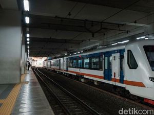 Jangan Dekat-dekat Saat Kereta Lewat, Prinsip Bernoulli Jelaskan Alasannya Jangan Dekat-dekat Saat Kereta Lewat, Prinsip Bernoulli Jelaskan Alasannya