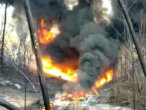 Hampir 2 Pekan Kebakaran Sumur Minyak Ilegal di Jambi Belum Padam