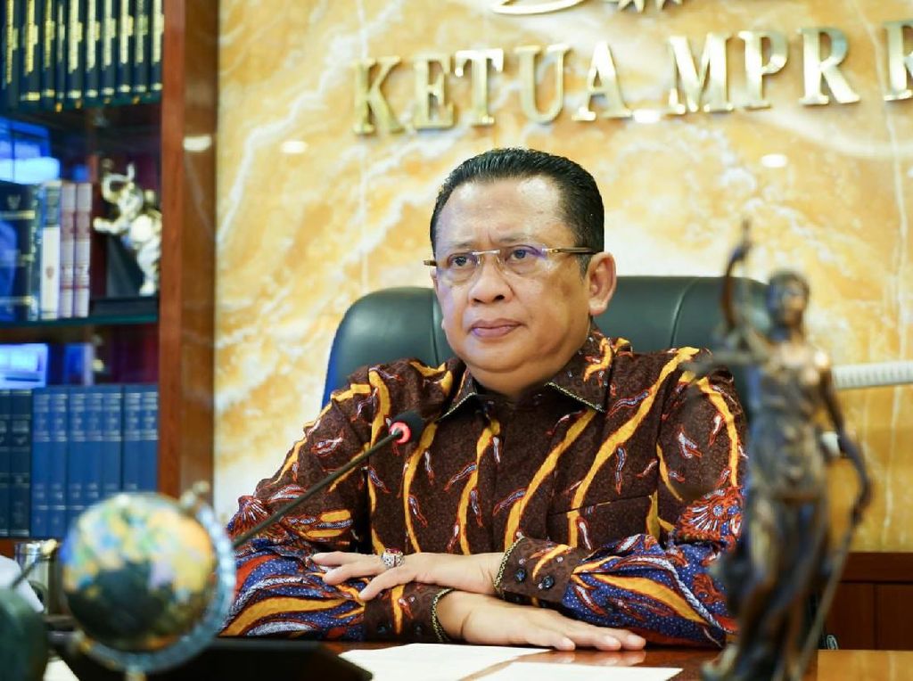 Ketua MPR Dorong Proyek Kereta Cepat Jakarta-Bandung Rampung 2022 Ketua MPR Dorong Proyek Kereta Cepat Jakarta-Bandung Rampung 2022