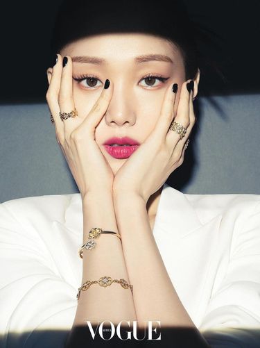 Lee sung kyung/Foto: Instagram/voguekorea