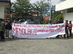 Tolak Tarif PNBP Naik, Nelayan Geruduk Kantor DPRD