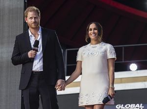 Pangeran Harry-Meghan Markle Akhirnya Bertemu Ratu Elizabeth II