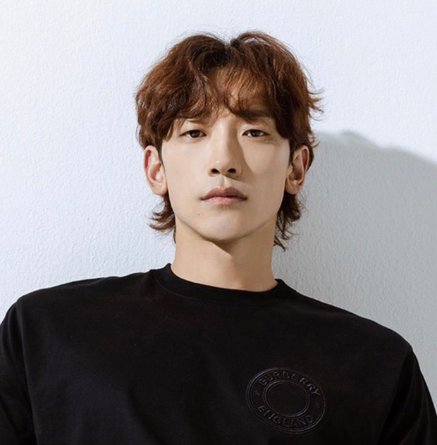 Rain/Foto: Instagram/rain_oppa Nama Rain sudah tidak asing lagi di dunia hiburan Korea, telah debut sejak tahun 90-an, membuat harta kekayaan Rain sangat melimpah.