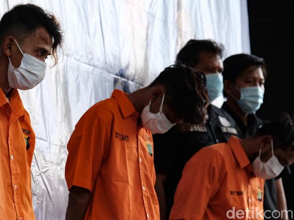 Tampang Penembak Paranormal yang Dikenal Sebagai Ustaz di Tangerang