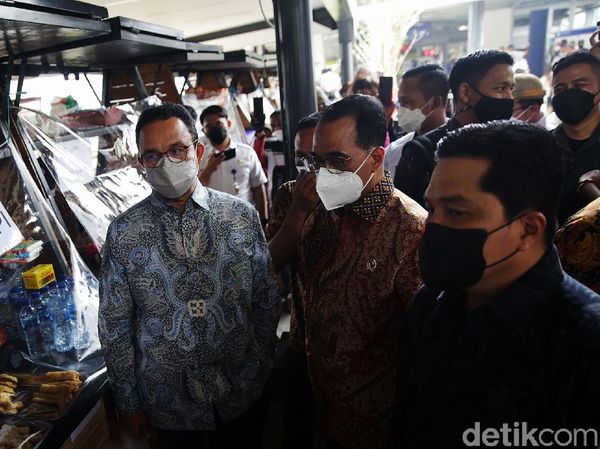 Anies dan Dua Menteri Jokowi Resmikan Penataan Stasiun Tebet