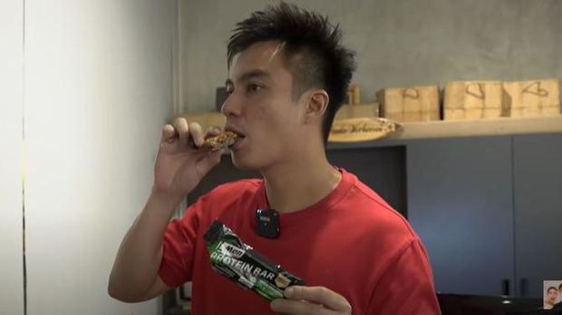 Baim Wong mengonsumsi L-Men Platinum agar dirinya bisa menurunkan berat badan dengan baik dan sehat.