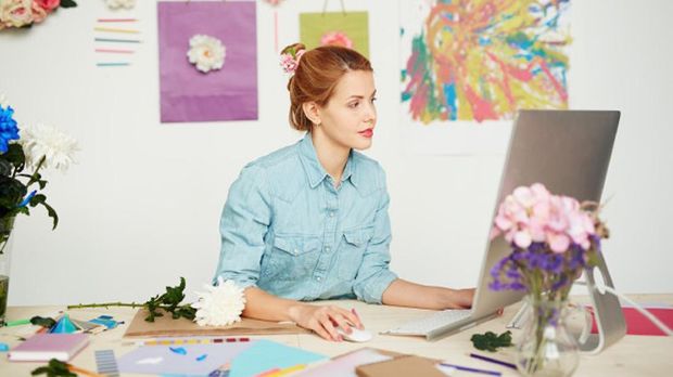 Kiat menjadi seorang pekerja lepas di bidang desain grafis