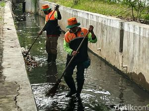 Wacana Comberan Rumah Dilarang Masuk Selokan di Jakarta Wacana Comberan Rumah Dilarang Masuk Selokan di Jakarta