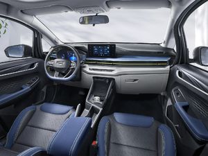 Wujud Mobil Listrik Geely Harga Rp 132 Jutaan: Tampilan Sporty, Fitur Banyak