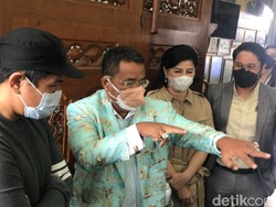 Demi Desiree, Hotman Paris Maju Terus Pantang Mundur