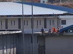 Antar Geng Perang di Penjara Ekuador, 68 Napi Tewas