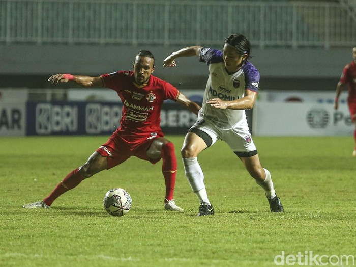 Persija Jakarta ditahan imbang Persita Tangerang 1-1 dalam lanjutan Liga 1 2021. Ini menjadi hasil imbang keempat untuk Macan Kemayoran setelah menjalani lima laga.