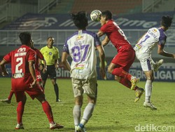 Persita tampil sip di awal babak kedua.