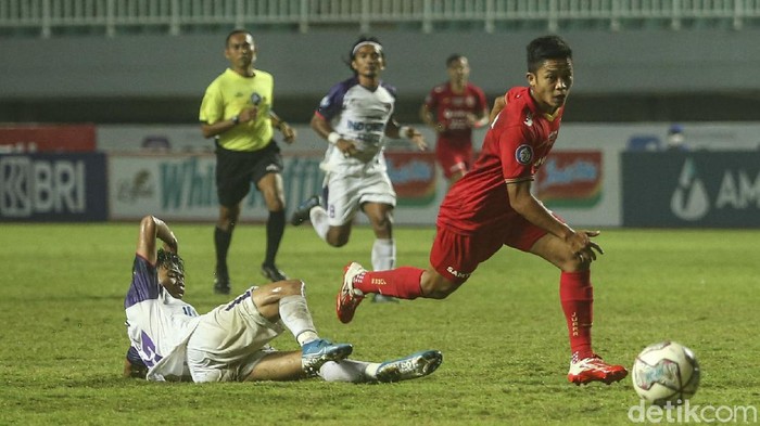 Lagi-lagi Persija Raih Hasil Imbang Persija Jakarta ditahan imbang Persita Tangerang 1-1 dalam lanjutan Liga 1 2021. Ini menjadi hasil imbang keempat untuk Macan Kemayoran setelah menjalani lima laga.