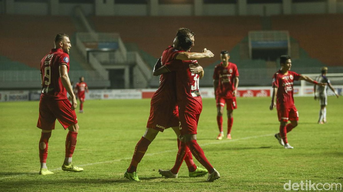 Dirugikan wasit, Persija Jakarta menyurati PSSI. (Foto: detikcom/Rifkianto Nugroho)