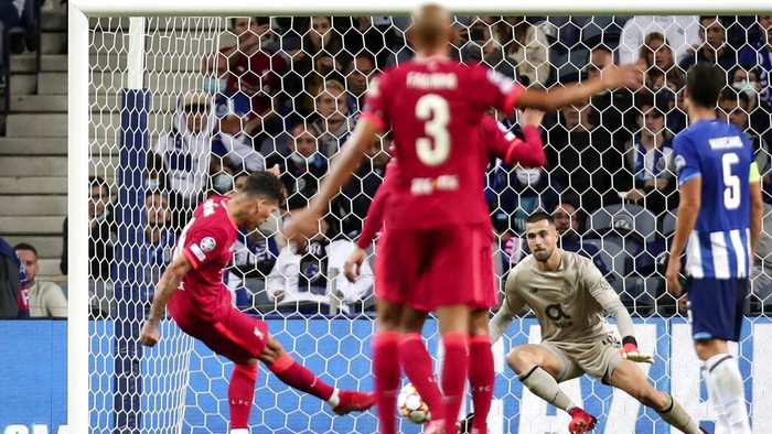 Liverpool pulang dengan poin penuh dari lawatan ke markas Porto di lanjutan Liga Champions. The Reds menang telak 5-1.