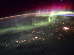 5 Lapisan Atmosfer, Ciri-ciri, Fungsi, dan Jaraknya dari Bumi 5 Lapisan Atmosfer, Ciri-ciri, Fungsi, dan Jaraknya dari Bumi