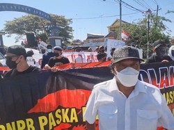 Nelayan di Pati Unjuk Rasa Tolak Kenaikan PNBP: Copot Trenggono!