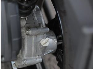 Jangan Dianggap Sepele, Oli Gardan Motor Matic Punya Fungsi Sepenting Ini