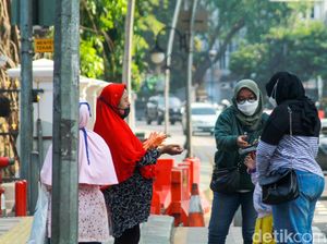 Pilu Pedagang Wortel Kebun Raya Bogor: Seharian Tanpa Pembeli