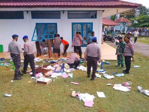 Warga Amuk Lokasi Vaksinasi, Pimpinan DPR Aceh Tunjuk Hidung Pemerintah Warga Amuk Lokasi Vaksinasi, Pimpinan DPR Aceh Tunjuk Hidung Pemerintah