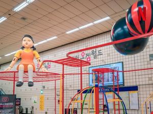 Niat Dijadikan Tempat Wisata, Set Replika Squid Game Malah Ditutup