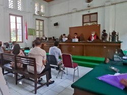 Ajudan Nurdin Ngaku Disuruh Terima Beras dari Kontraktor, tapi Isinya Rp 1 M