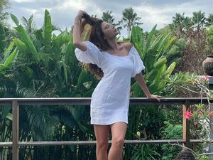 Potret Tamara Bleszynski, Idola 90-an yang Cantiknya Tak Pernah Pudar