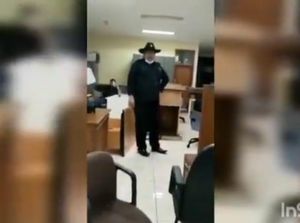 Heboh Mandor Ngamuk Rusak Aset di Pemkab Bekasi Heboh Mandor Ngamuk Rusak Aset di Pemkab Bekasi