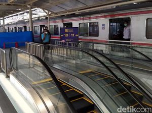 Wahai Anker, Kereta Bekasi dan Jatinegara Pindah Jalur di Stasiun Manggarai