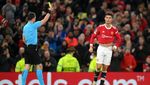 Foto: Ronaldo Cetak Gol Penentu, Buka Baju, Dapat Kartu