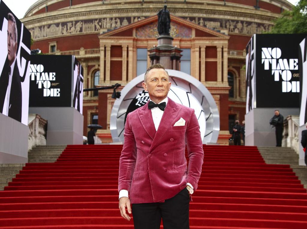 Daniel Craig Dapat Hollywood Walk of Fame Daniel Craig Dapat Hollywood Walk of Fame