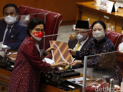 DPR-Pemerintah Sepakati UU APBN 2022