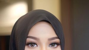 Kisah 10 Artis dan Selebgram yang Mantap Pakai Hijab di 2021