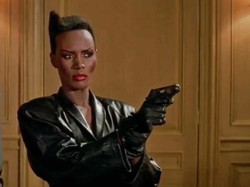 Grace Jones, Bond Girl yang Bikin James Bond Kerepotan