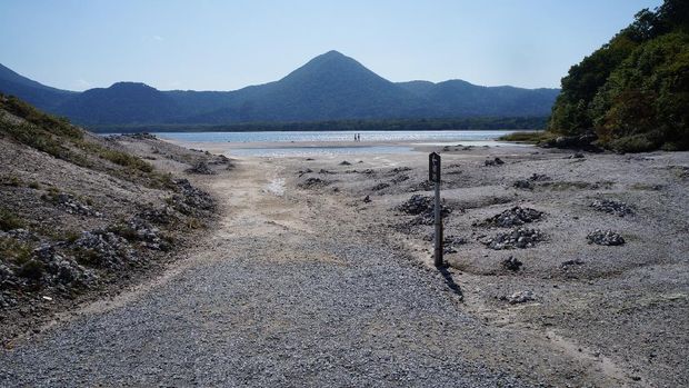 Gunung Osore, Jepang
