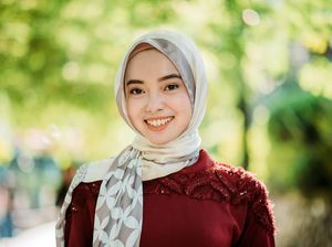 7 Shampo Anti Ketombe dan Rambut Rontok, Cocok untuk Wanita Berhijab 7 Shampo Anti Ketombe dan Rambut Rontok, Cocok untuk Wanita Berhijab