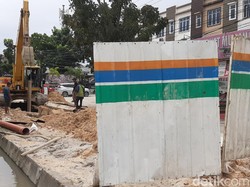 Warga Ngeluh Jalan Rusak Akibat Proyek IPAL, Walkot Pekanbaru Minta Maaf