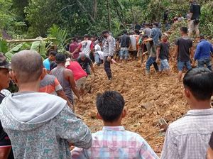 7 Orang Tewas Tertimbun Tanah Longsor di Padang Pariaman