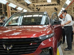 Di Depan Luhut, Wuling Pamer Mobil Listrik Hingga Otonom