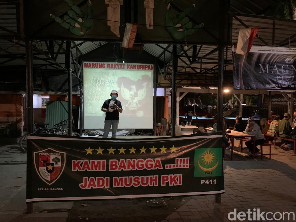 Ormas Bentukan Eks Elit FPI di Surabaya Gelar Nobar Film G30S/PKI Ormas Bentukan Eks Elit FPI di Surabaya Gelar Nobar Film G30S/PKI