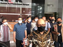 Letakkan Kartu Identitas KPK, Novel Baswedan dkk Resmi Dipecat