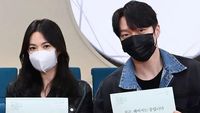 Song Hye Kyo dan Jang Ki Yong Baca Naskah Now We Are Breaking Up