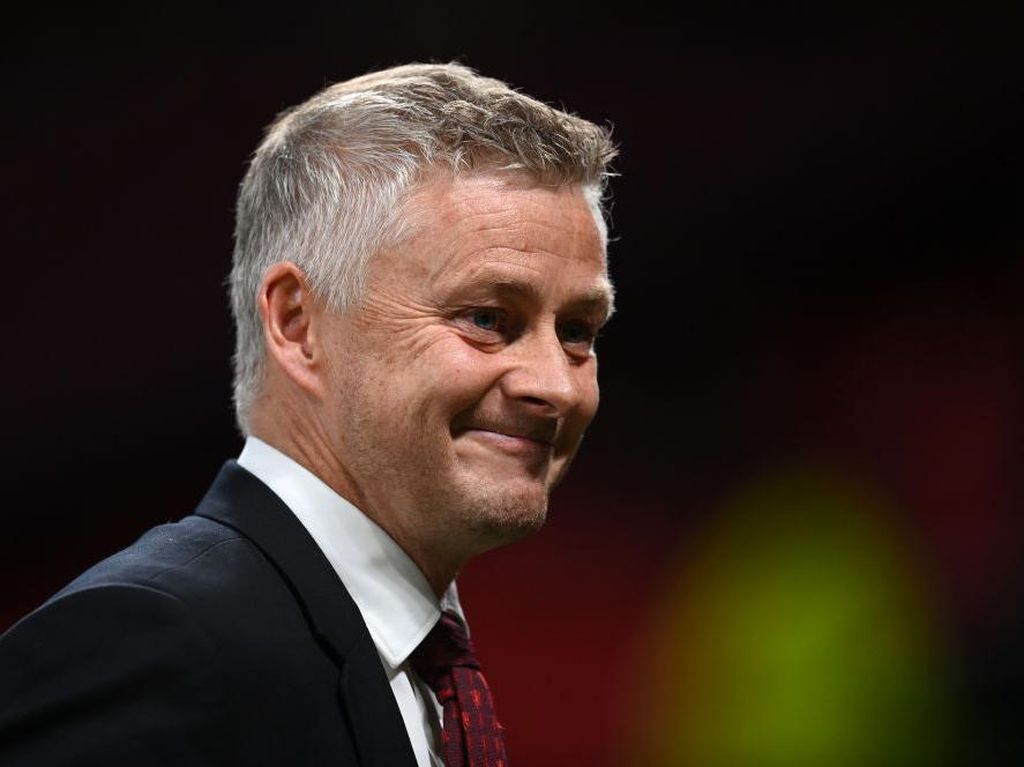 Liam Gallagher #OleStay, Justru Minta MU Naikkan Gaji Solskjaer Liam Gallagher #OleStay, Justru Minta MU Naikkan Gaji Solskjaer