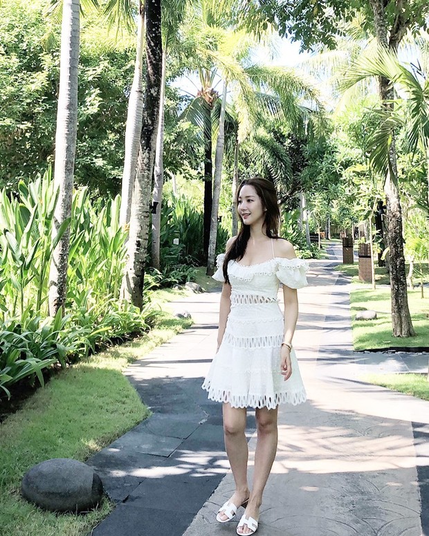 Park Min Young/ Foto: Style outfit lace ala Korea
