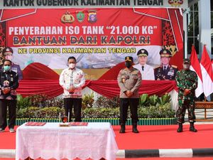 Pemprov Kalteng Terima Bantuan ISO Tank Kapasitas 21 Ton dari Polri Pemprov Kalteng Terima Bantuan ISO Tank Kapasitas 21 Ton dari Polri